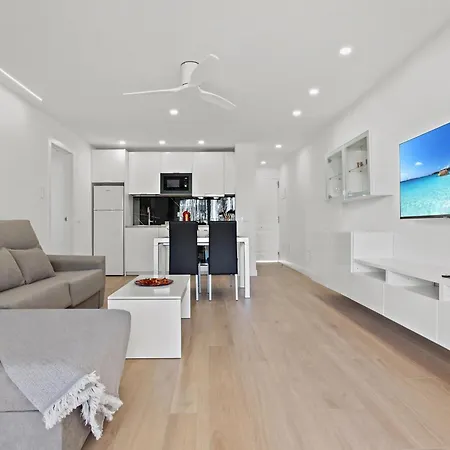 Apartamento Renovado, 3 Piscinas, Terrazas, Playa A 400m, Wifi - Es-347-24 Апартаменты